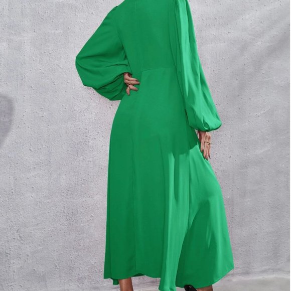 Green Lantern Sleeve Twist Front Dress 50% OFF - Picture 5 of 8